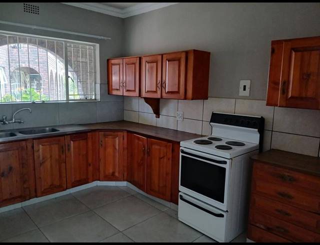 2 BEDROOM TOWNHOUSE FOR SALE IN THREE RIVERS